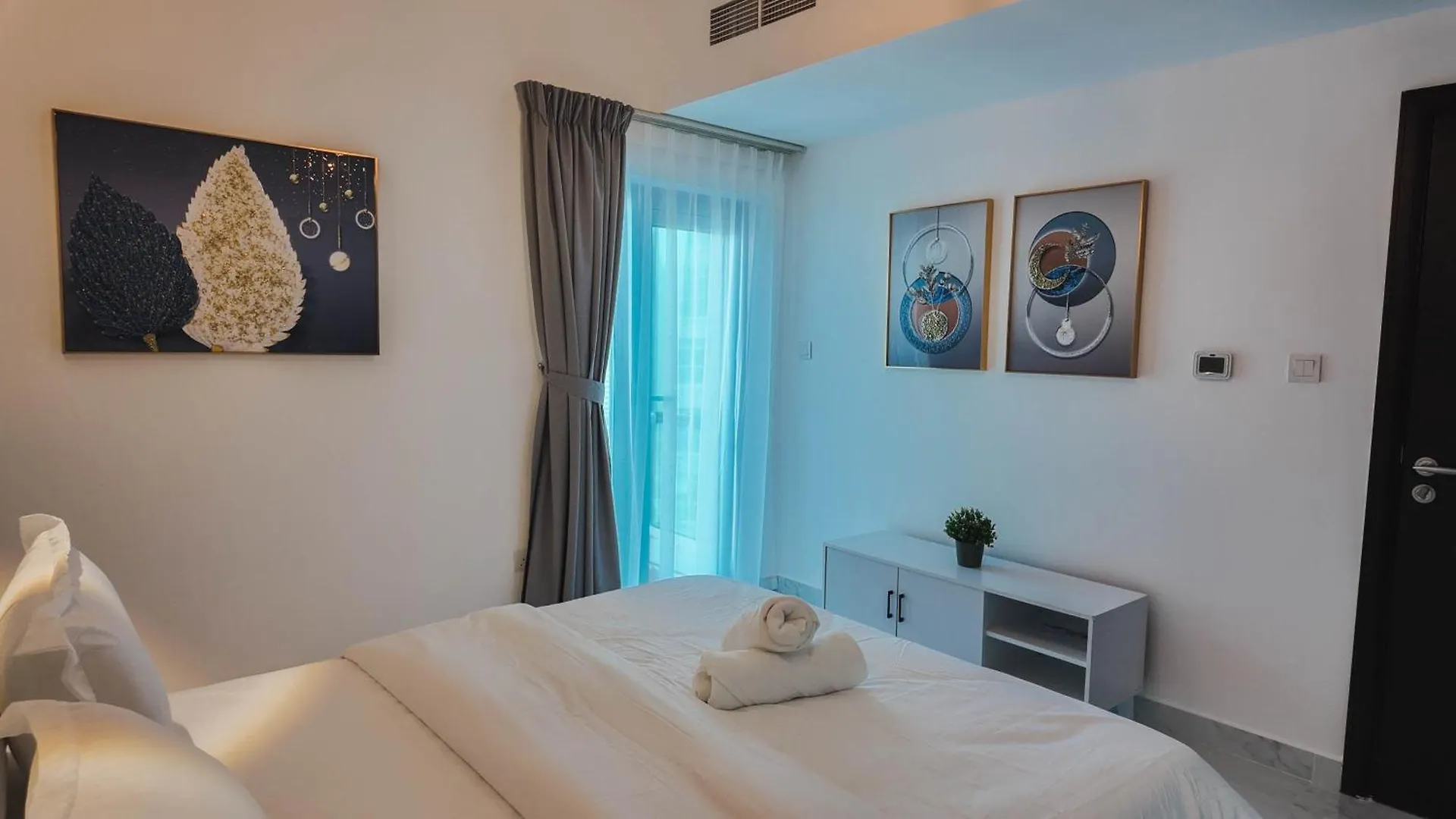 Sky High 2Br Stay Amazing Marina Views Near Metro & Mall Dubai