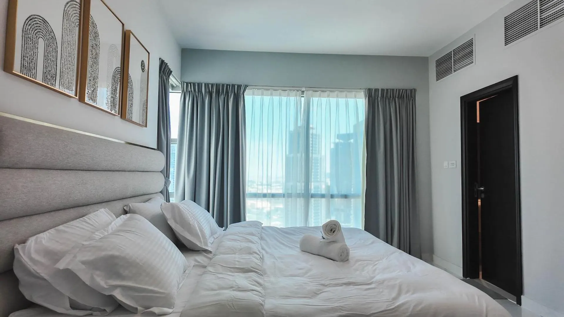 Sky High 2Br Stay Amazing Marina Views Near Metro & Mall Dubai 0*,  United Arab Emirates