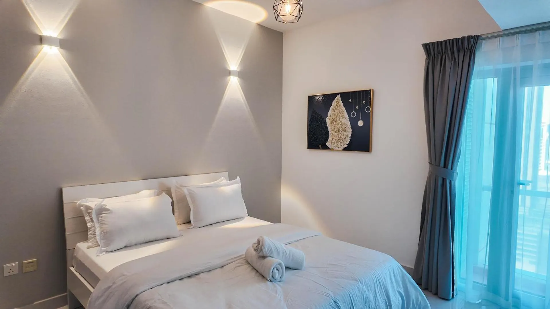 شقة Sky High 2Br Stay Amazing Marina Views Near Metro & Mall دبي