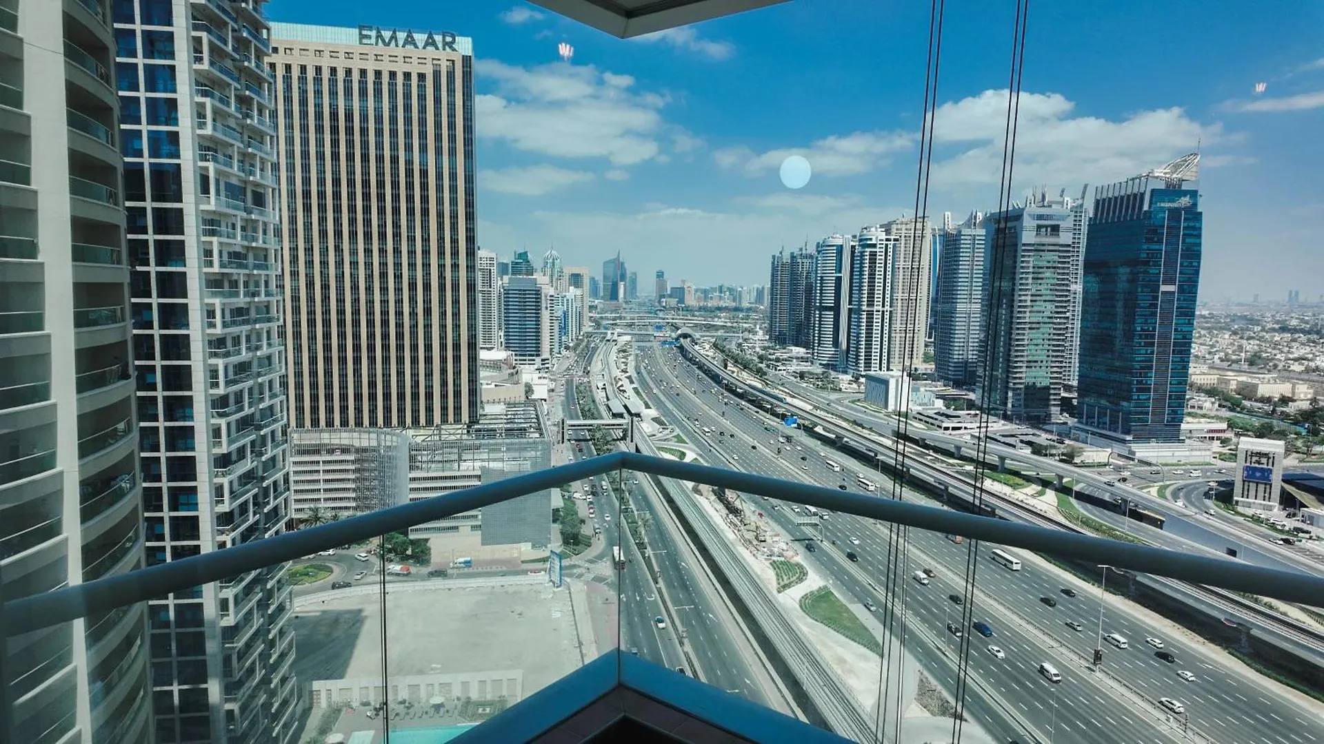 Sky High 2Br Stay Amazing Marina Views Near Metro & Mall دبي شقة
